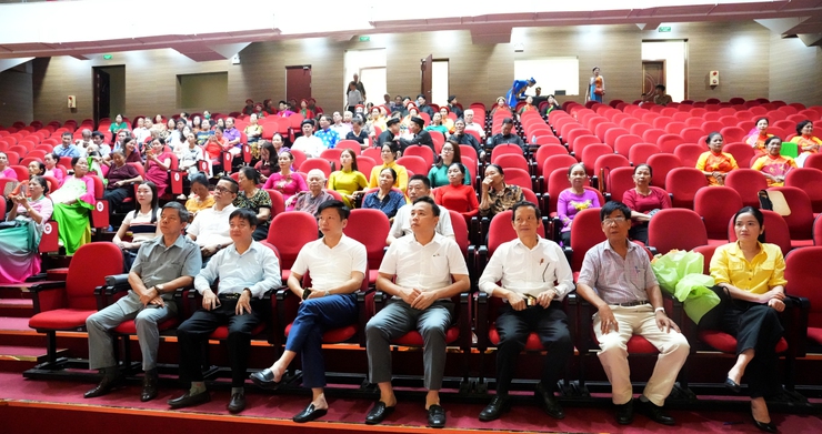 PHƯỜNG SƠN TÂY TỔ CHỨC LIÊN HOAN TIẾNG HÁT DÂN CA NGƯỜI CAO TUỔI NĂM 2026- Ảnh 1.