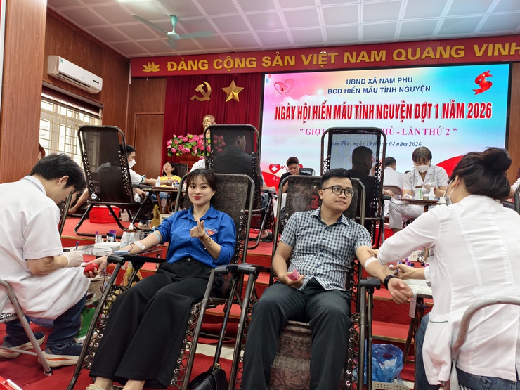 "Giọt hồng Nam Phù" 2026: Hiến giọt máu đào - thắp sáng hy vọng- Ảnh 11.