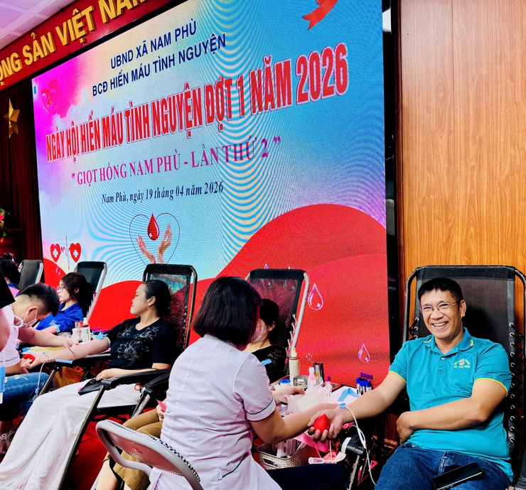 "Giọt hồng Nam Phù" 2026: Hiến giọt máu đào - thắp sáng hy vọng- Ảnh 21.