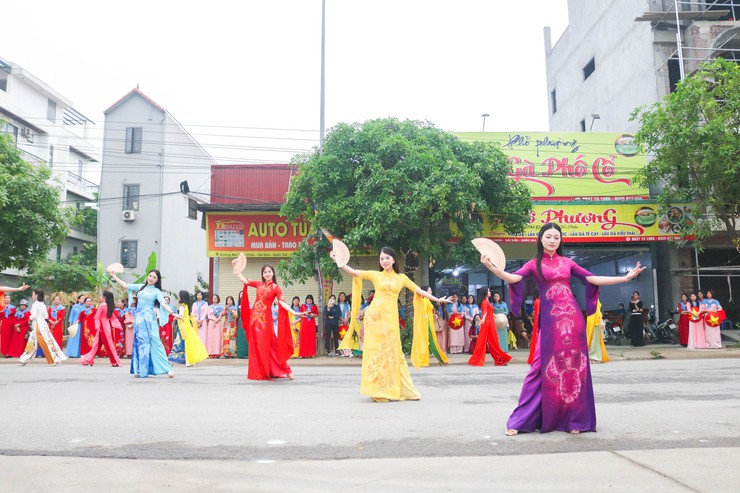 SẮC MÀU PHỤ NỮ QUỐC OAI MỞ MÀN ẤN TƯỢNG CHUỖI HOẠT ĐỘNG LỄ HỘI CHÙA THẦY 2026- Ảnh 27.