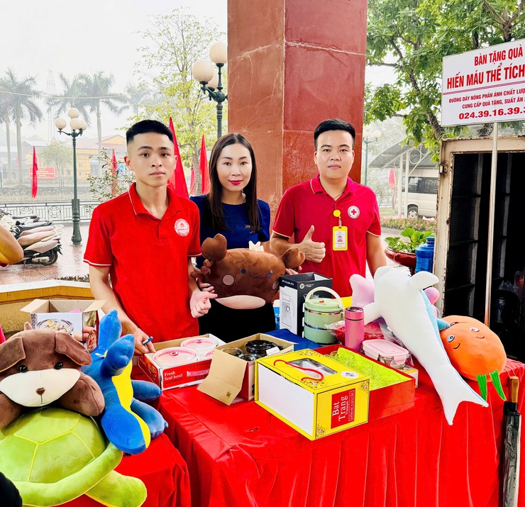 "Giọt hồng Nam Phù" 2026: Hiến giọt máu đào - thắp sáng hy vọng- Ảnh 36.