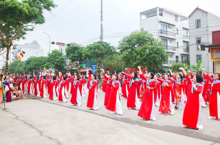 SẮC MÀU PHỤ NỮ QUỐC OAI MỞ MÀN ẤN TƯỢNG CHUỖI HOẠT ĐỘNG LỄ HỘI CHÙA THẦY 2026- Ảnh 32.