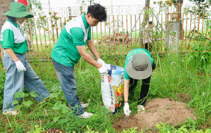 YÊN LÃNG PHÁT ĐỘNG TRỒNG CÂY XANH CHUNG TAY XÂY DỰNG XÃ “ XANH – SẠCH – ĐẸP – VĂN MINH”- Ảnh 6.