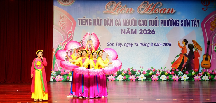 PHƯỜNG SƠN TÂY TỔ CHỨC LIÊN HOAN TIẾNG HÁT DÂN CA NGƯỜI CAO TUỔI NĂM 2026- Ảnh 6.