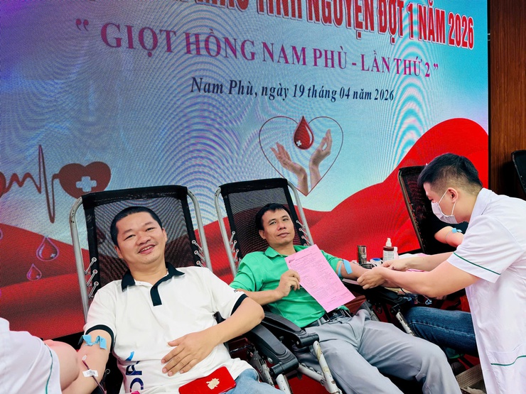 "Giọt hồng Nam Phù" 2026: Hiến giọt máu đào - thắp sáng hy vọng- Ảnh 27.