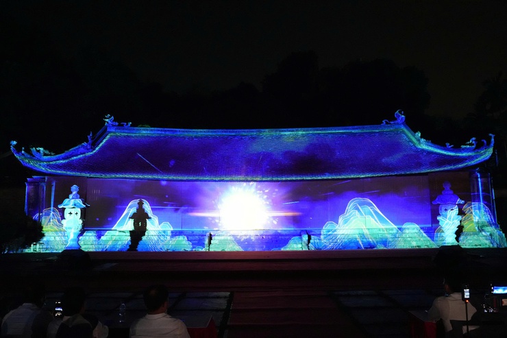 Chùa Thầy đêm 3D Mapping – đẹp “mê ly”, người xem đông chưa từng có ước tính có hơn 20.000 lượt đại biểu, nhân dân và du khách đã trực tiếp thưởng thức chương trình- Ảnh 11.