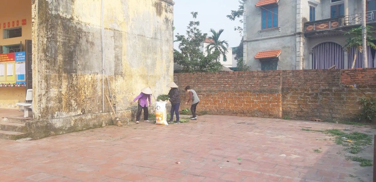 Phụ nữ xã Quảng Bị ra quân “Ngày Chủ nhật xanh”, tăng cường phòng chống sốt xuất huyết- Ảnh 7.