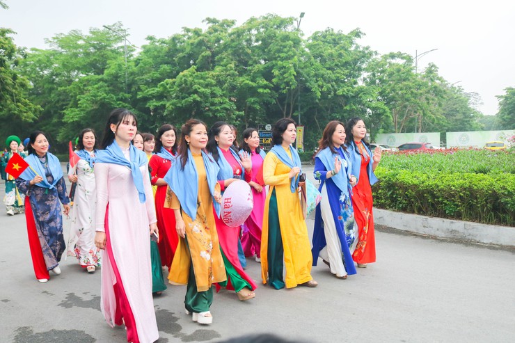 SẮC MÀU PHỤ NỮ QUỐC OAI MỞ MÀN ẤN TƯỢNG CHUỖI HOẠT ĐỘNG LỄ HỘI CHÙA THẦY 2026- Ảnh 7.