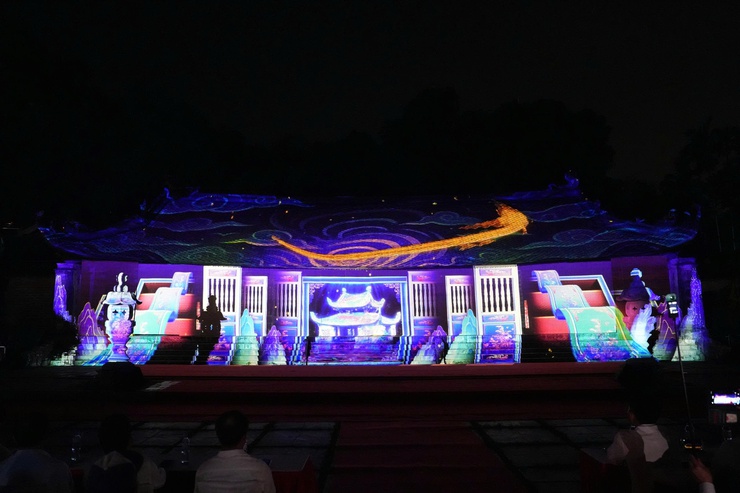 Chùa Thầy đêm 3D Mapping – đẹp “mê ly”, người xem đông chưa từng có ước tính có hơn 20.000 lượt đại biểu, nhân dân và du khách đã trực tiếp thưởng thức chương trình- Ảnh 12.