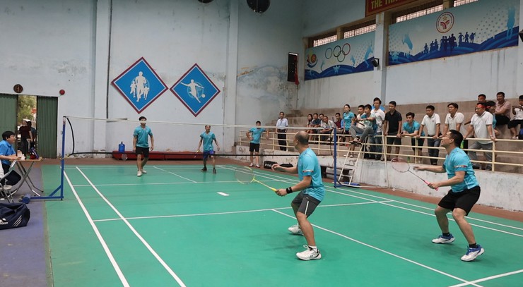 Công đoàn xã Vân Đình sôi nổi tổ chức Giải cầu lông năm 2026- Ảnh 3.