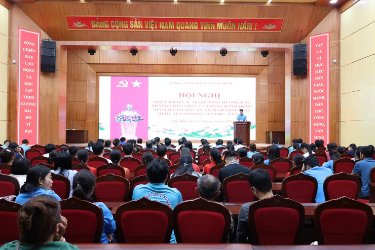 Vân Đình tổ chức các hoạt động hưởng ứng Tháng Công nhân và Tháng hành động về ATVSLĐ năm 2026- Ảnh 9.