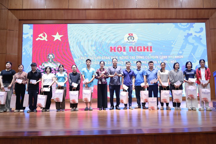 Vân Đình tổ chức các hoạt động hưởng ứng Tháng Công nhân và Tháng hành động về ATVSLĐ năm 2026- Ảnh 2.