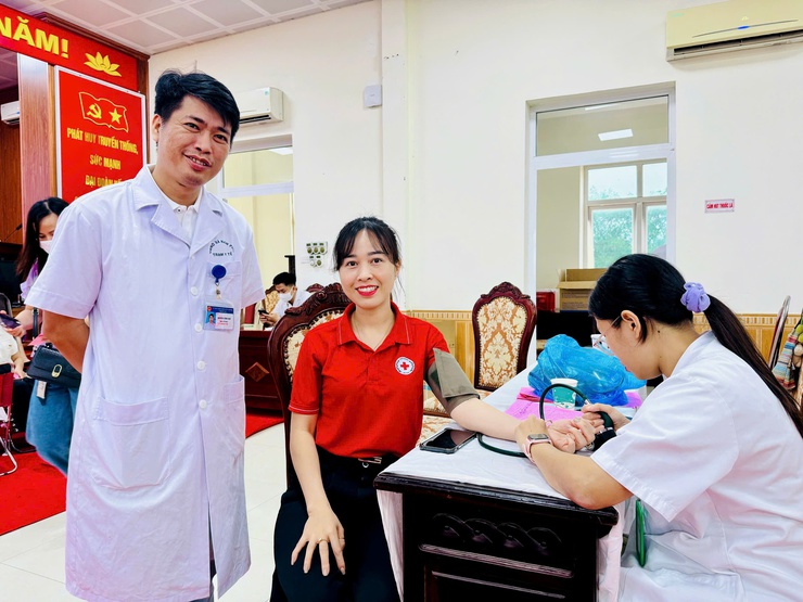 "Giọt hồng Nam Phù" 2026: Hiến giọt máu đào - thắp sáng hy vọng- Ảnh 18.