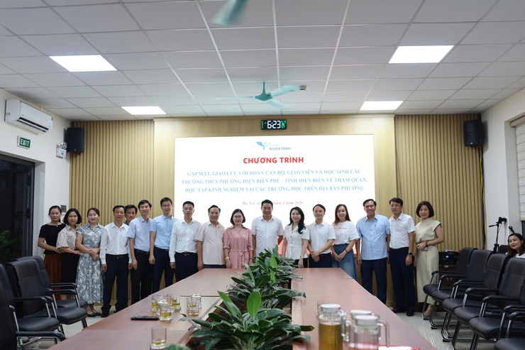 Phường Xuân Đỉnh gặp mặt, giao lưu, ký kết hợp tác giáo dục với đoàn cán bộ, giáo viên, học sinh phường Điện Biên Phủ (tỉnh Điện Biên)- Ảnh 6.