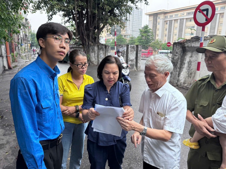 Phường Hồng Hà đẩy nhanh tiến độ giải phóng mặt bằng phục vụ dự án cầu Tứ Liên và cầu Trần Hưng Đạo- Ảnh 1.