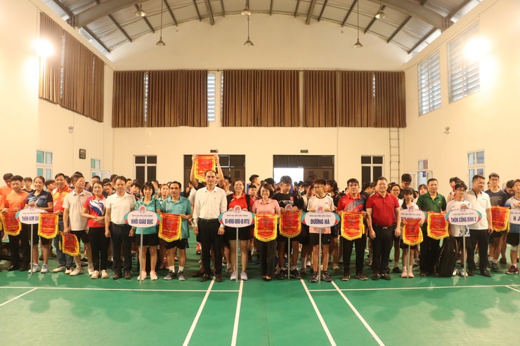 200 vận động viên tranh tài Giải Cầu lông các câu lạc bộ xã Phù Đổng năm 2026- Ảnh 1.
