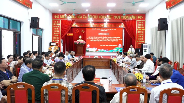 Bình Minh gặp mặt cán bộ, người con quê hương nhân dịp Lễ hội Bình Đà 2026- Ảnh 7.