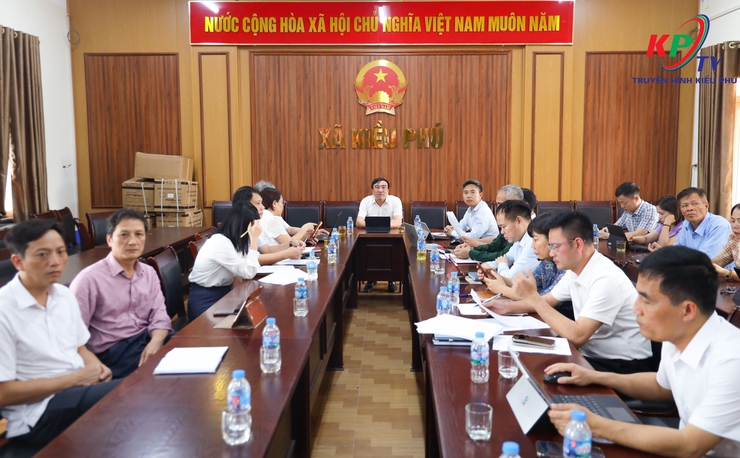 Thành uỷ Hà Nội tổ chức hội nghị giao ban đánh giá kết quả quý I, triển khai nhiệm vụ trọng tâm quý II-2026.- Ảnh 2.