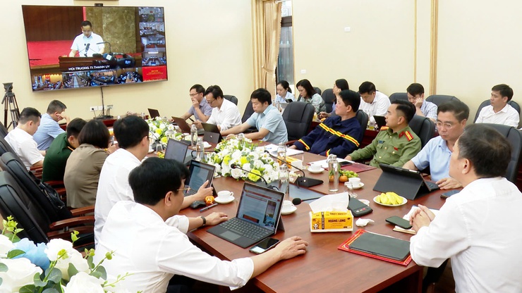 ỨNG HOÀ TIẾP SÓNG HỘI NGHỊ GIAO BAN QUÝ I NĂM 2026 CỦA THÀNH ỦY HÀ NỘI VỚI CƠ SỞ.- Ảnh 2.