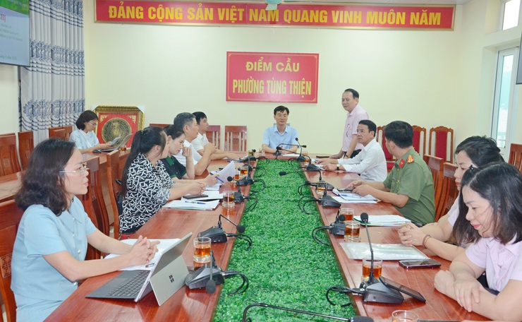 Thành lập Ban đai diện HĐQT ngân hàng chính sách xã hội phường Tùng Thiện - Ảnh 2.