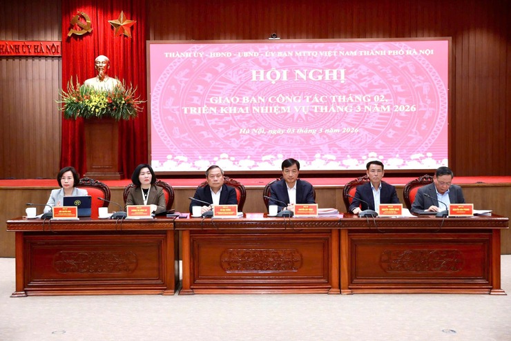 Xã Minh Châu tham dự hội nghị giao ban công tác tháng 2, triển khai nhiệm vụ trọng tâm tháng 3-2026 do Thành ủy Hà Nội tổ chức- Ảnh 2.