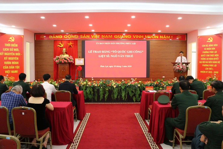 Lễ trao Bằng “Tổ quốc ghi công” cho Liệt sĩ Ngô Văn Thuế- Ảnh 4.