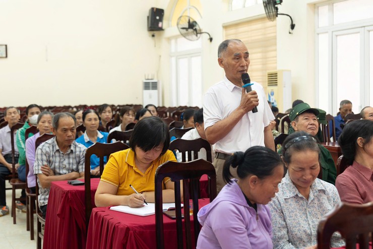 ỨNG THIÊN TỔ CHỨC TIẾP XÚC CỬ TRI SAU KỲ HỌP THỨ NHẤT VÀ KỲ HỌP CHUYÊN ĐỀ HĐND XÃ KHÓA II, NHIỆM KỲ 2026 – 2031- Ảnh 13.