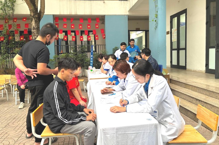 PHƯỜNG VĂN MIẾU - QUỐC TỬ GIÁM THÁO GỠ ĐIỂM NGHẼN BẰNG MÔ HÌNH QUẢN TRỊ ĐÔ THỊ THÔNG MINH- Ảnh 2.