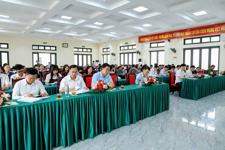 Xuân Mai quán triệt Chỉ thị số 09 của Ban thường vụ Thành ủy về nâng cao hiệu lực, hiệu quả thực thi công vụ; siết chặt kỷ luật, kỷ cương và trách nhiệm của cán bộ- Ảnh 1.