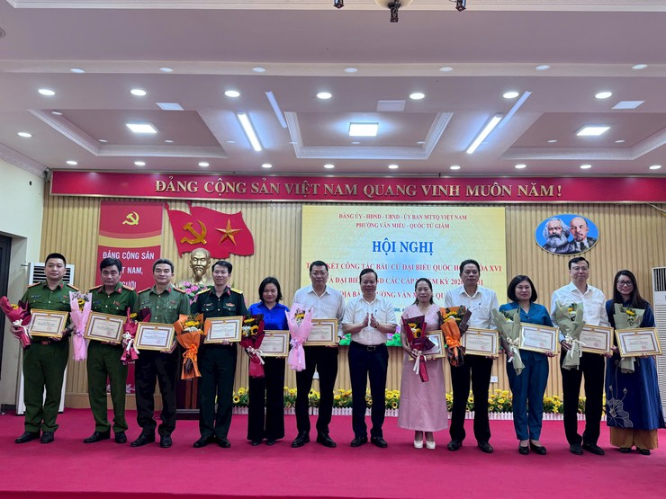 PHƯỜNG VĂN MIẾU - QUỐC TỬ GIÁM DẪN ĐẦU TIẾN ĐỘ, HOÀN TẤT TỔNG HỢP KẾT QUẢ BẦU CỬ SỚM- Ảnh 3.