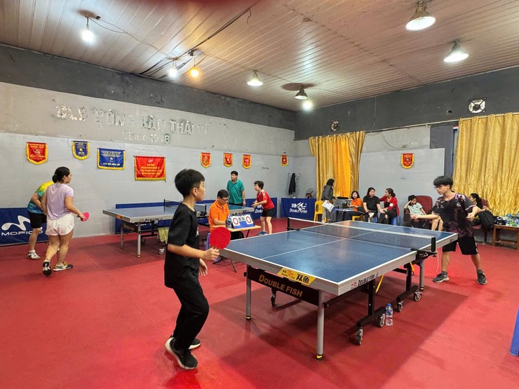 GẦN 300 VẬN ĐỘNG VIÊN TRANH TÀI Ở GIẢI THỂ THAO HỌC SINH CHÀO MỪNG 80 NĂM NGÀY TRUYỀN THỐNG NGÀNH THỂ DỤC THỂ THAO- Ảnh 4.