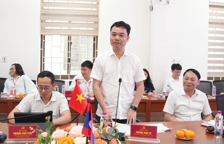 Bát Tràng trao đổi kinh nghiệm công tác kiểm tra, giám sát với Đoàn UBKT Đảng – Thanh tra Thủ đô Viêng Chăn- Ảnh 5.