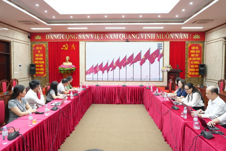 XÃ THANH OAI TIẾP SÓNG HỘI NGHỊ TRỰC TUYẾN GIAO BAN QUÝ I/2026 CỦA THÀNH UỶ HÀ NỘI- Ảnh 2.