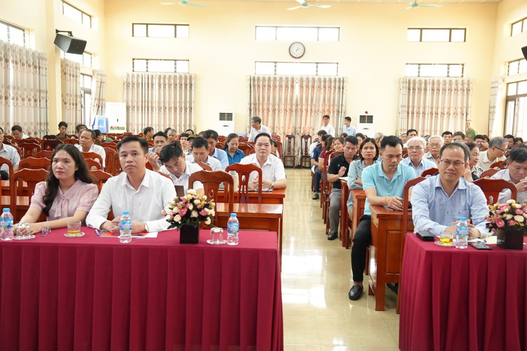 BỒI DƯỠNG KIẾN THỨC PHÁP LUẬT VÀ KỸ NĂNG HÒA GIẢI Ở CƠ SỞ XÃ BÌNH MINH- Ảnh 1.