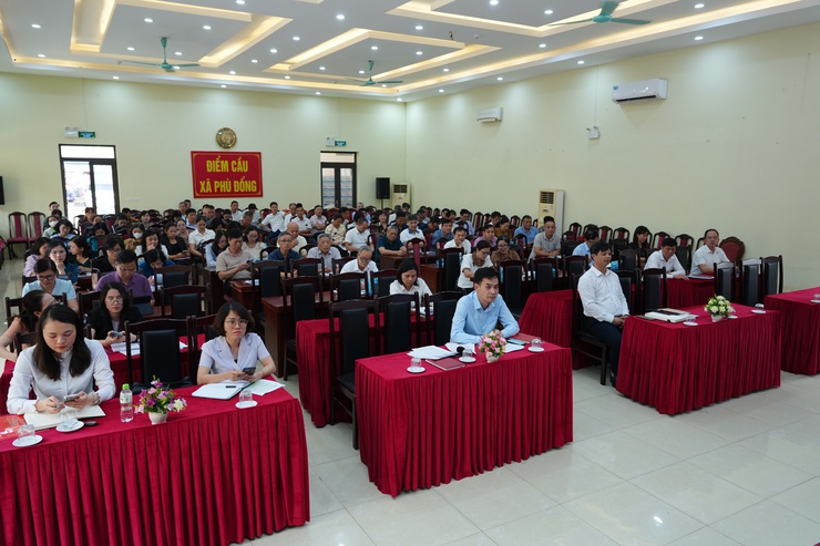 Đảng uỷ xã Phù Đổng phát động cuộc thi viết chính luận năm 2026; giao ban công tác xây dựng Đảng quý I, triển khai phương hướng nhiệm vụ quý II/2026- Ảnh 1.