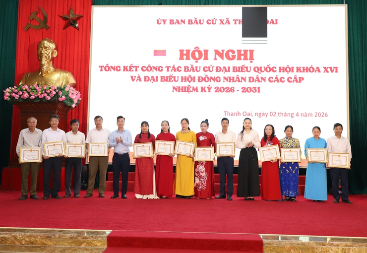 Thanh Oai khen thưởng 212 tập thể, cá nhân có thành tích xuất sắc trong công tác bầu cử- Ảnh 12.
