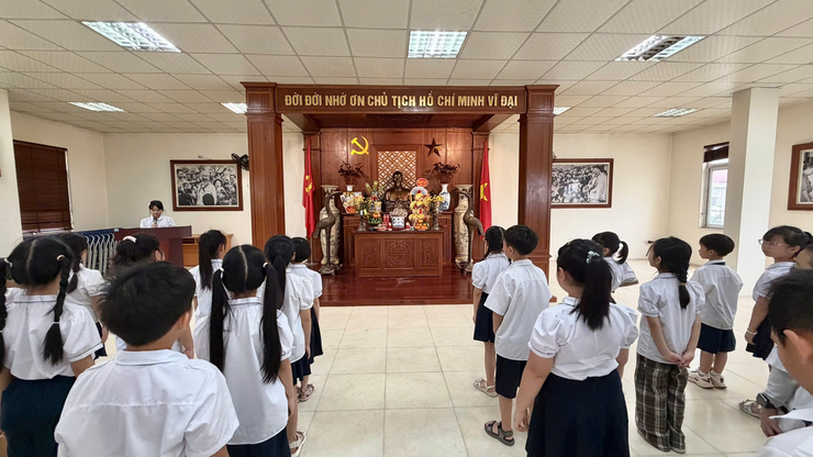 Trường Tiểu học Yên Sở tổ chức kết nạp Đội cho học sinh- Ảnh 3.