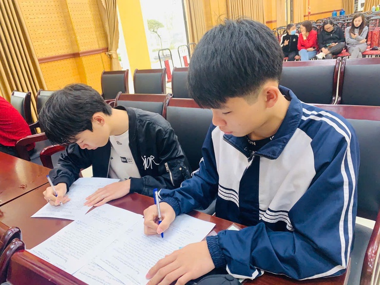 Xã Tây Phương tổ chức đăng ký Nghĩa vụ quân sự lần đầu cho công dân nam sinh năm 2009- Ảnh 2.