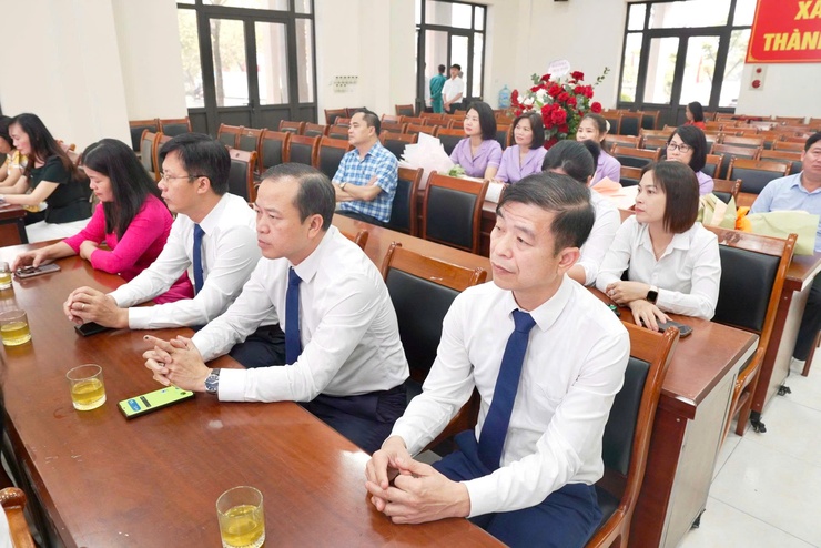 Hội nghị công bố và trao các Nghị quyết, Quyết định về công tác cán bộ của Ban Thường vụ Đảng ủy xã Thiên Lộc- Ảnh 4.