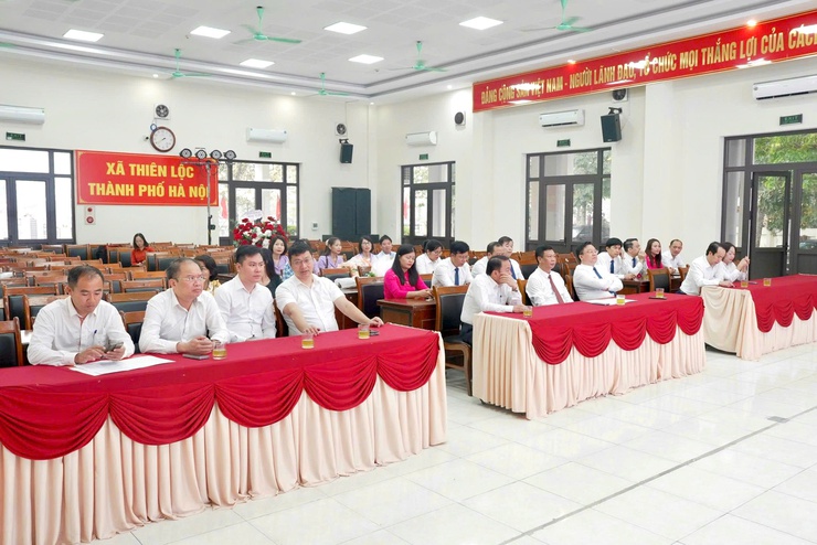 Hội nghị công bố và trao các Nghị quyết, Quyết định về công tác cán bộ của Ban Thường vụ Đảng ủy xã Thiên Lộc- Ảnh 8.