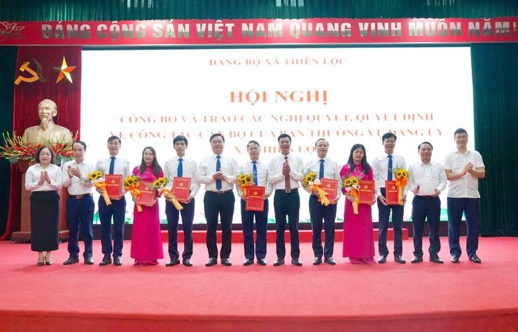 Hội nghị công bố và trao các Nghị quyết, Quyết định về công tác cán bộ của Ban Thường vụ Đảng ủy xã Thiên Lộc- Ảnh 7.