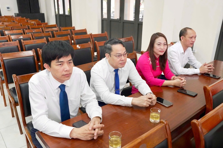 Hội nghị công bố và trao các Nghị quyết, Quyết định về công tác cán bộ của Ban Thường vụ Đảng ủy xã Thiên Lộc- Ảnh 5.