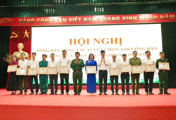 Thiên Lộc tổng kết công tác tuyển chọn, gọi công dân nhập ngũ và thực hiện nghĩa vụ tham gia công an nhân dân năm 2026.- Ảnh 17.