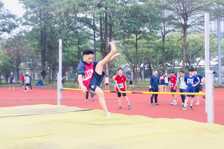 Hơn 166 vận động viên tham gia thi đấu môn Điền Kinh tại Giải thể thao học sinh phổ thông phường Từ Liêm

- Ảnh 7.