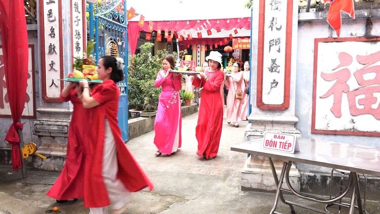 RẠNG DANH "TRẠNG CẬU, TRẠNG CHÁU".  Ngày Giỗ Tổ họ Nguyễn Đức ở Canh Hoạch – Nét đẹp văn hóa đất học Dân Hoà- Ảnh 8.