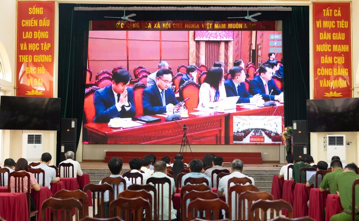 Hà Nội tổ chức hội nghị trực tuyến giao ban Tăng cường kết nối, thống nhất hành động từ Thành phố đến cơ sở- Ảnh 2.