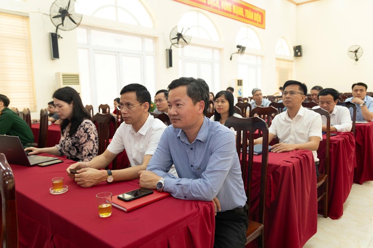 Hà Nội tổ chức hội nghị trực tuyến giao ban Tăng cường kết nối, thống nhất hành động từ Thành phố đến cơ sở- Ảnh 3.