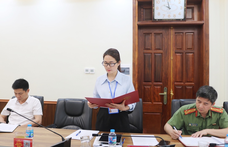 Trao quyết định chuẩn y đồng chí Đỗ Trung Kiên giữ chức Ban Thường vụ Đảng uỷ,  Bí thư đảng ủy công an xã Quốc Oai- Ảnh 2.