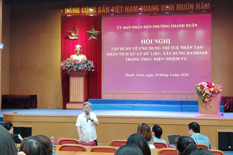 UBND phường Thanh Xuân tăng cường triển khai ứng dụng trí tuệ nhân tạo trong xử lý dữ liệu và điều hành- Ảnh 2.