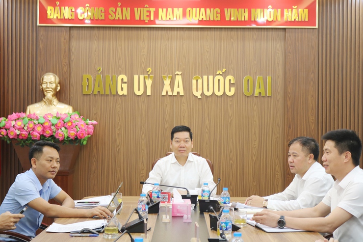 Trao quyết định chuẩn y đồng chí Đỗ Trung Kiên giữ chức Ban Thường vụ Đảng uỷ,  Bí thư đảng ủy công an xã Quốc Oai- Ảnh 7.